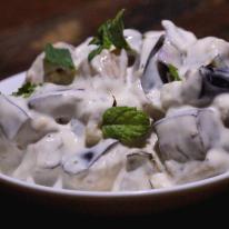 Joghurtos padlizsán saláta