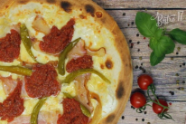 Catania pizza édes pepperonival