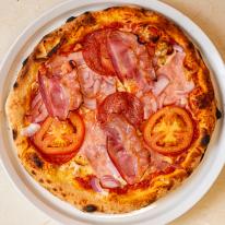 Abbondante pizza