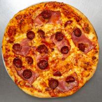 22. Magyaros pizza