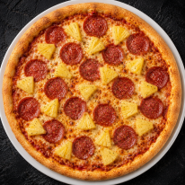 08.25-08.30. főétel: Szalámis-ananászos pizza (20 cm)