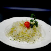 Hagymás káposztasaláta