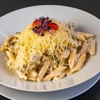 Tejszínes-csirkés penne