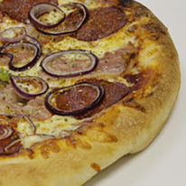Magyaros pizza